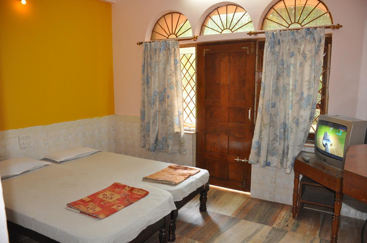 Hotel Gokarna International Экстерьер фото